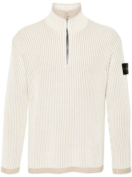 pull en maille nervurée